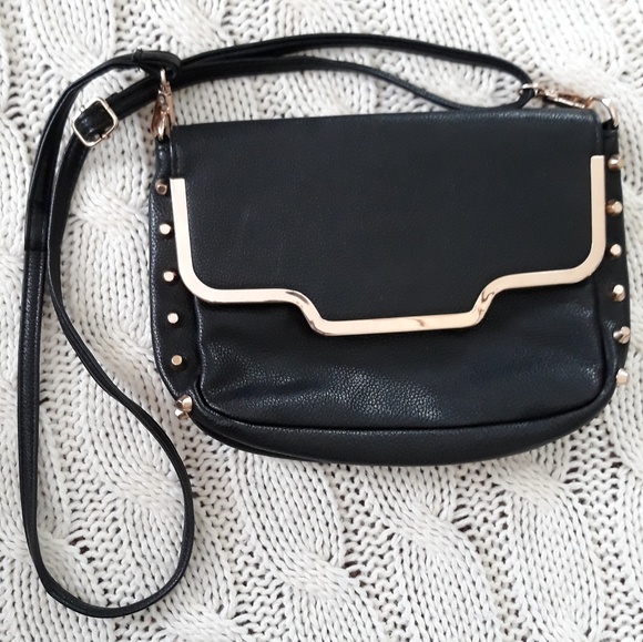 Urban Expressions Handbags - URBAN EXPRESSIONS black crossbody•gold studs•vegan